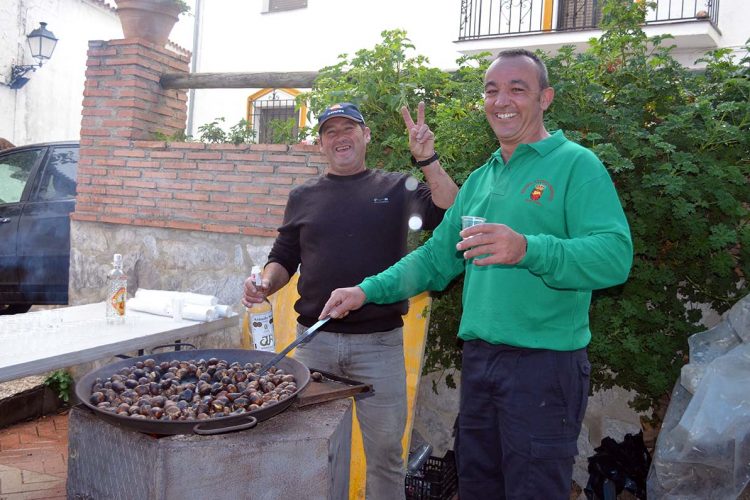 Pujerra se prepara para vivir un año más su tradicional Fiesta de la Castaña