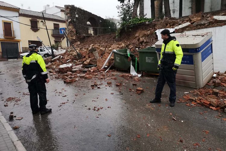 La gota fría sigue castigando a Ronda y azota con más virulencia a barriadas como San Francisco y Padre Jesús, entre otras