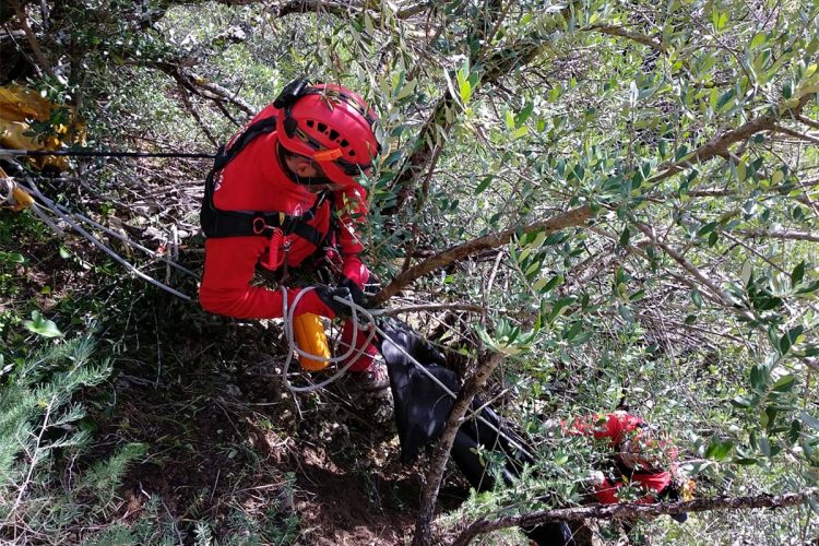 Los bomberos localizan en el fondo del Tajo el cuerpo sin vida del rondeño que estaba desaparecido desde el sábado