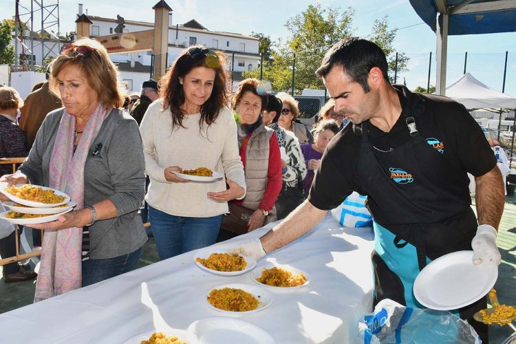 Cientos de personas disfrutaron en la XI edición de la Fiesta del Conejo de Parauta