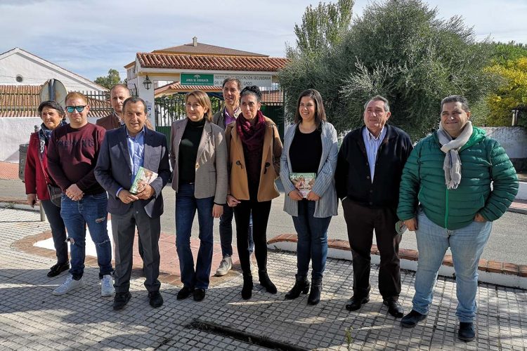 Ruiz Espejo, candidato del PSOE: «Vamos a hacer un estudio para una vía rápida con Ronda; es un compromiso creíble»