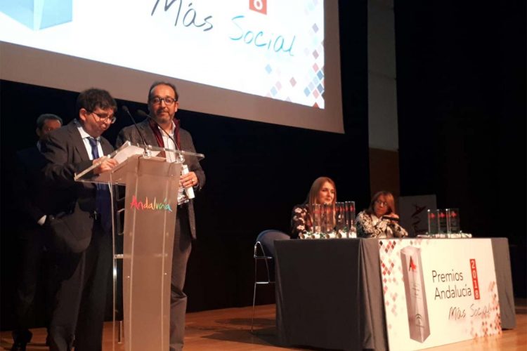 Asprodisis recibe uno de los galardones que concede la Junta con el programa ‘Andalucía más Social’