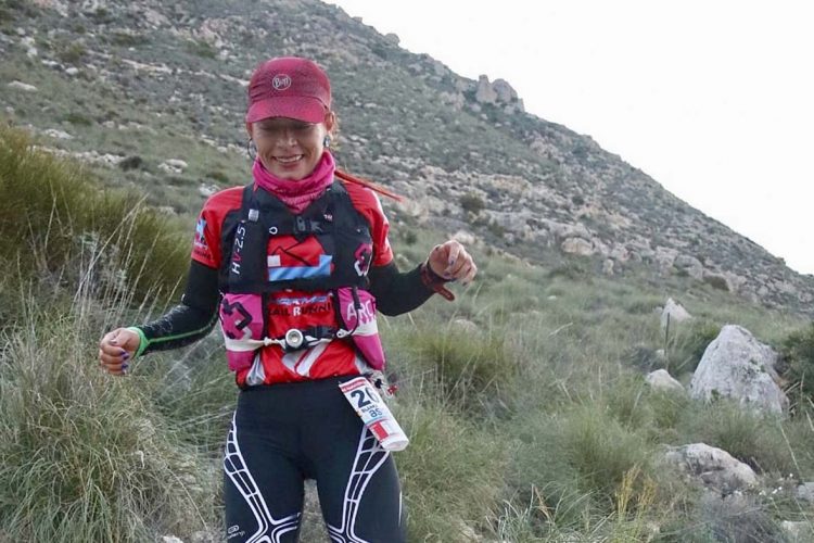 Las corredoras del Club Harman Trail Running, Encarni Villena y Blanca Silva, consiguen oro y plata en dos cometiciones