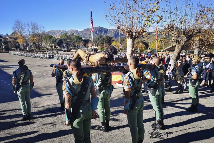 El Tercio de la Legión de Ronda celebra la festividad de la Virgen de la Inmaculada, patrona del Arma de Infantería, con una parada militar