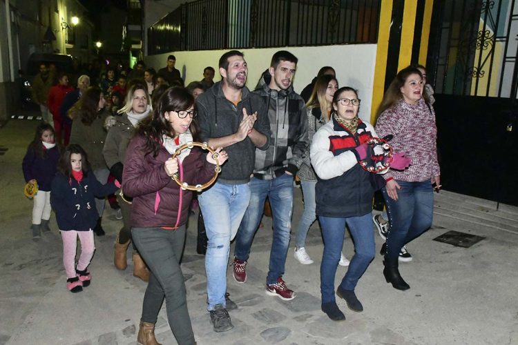 Los vecinos de Algatocín celebran las Navidades con sus tradicionales ‘Mañanitas»