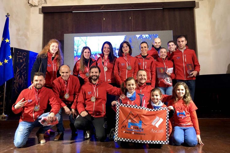 Reconocimiento al Club Harman Trail Running por sus logros en la Liga Rondeña de Ultrafondo