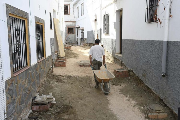La Diputación redacta proyectos de obras de fomento del empleo agrario para 12 municipios de la Serranía