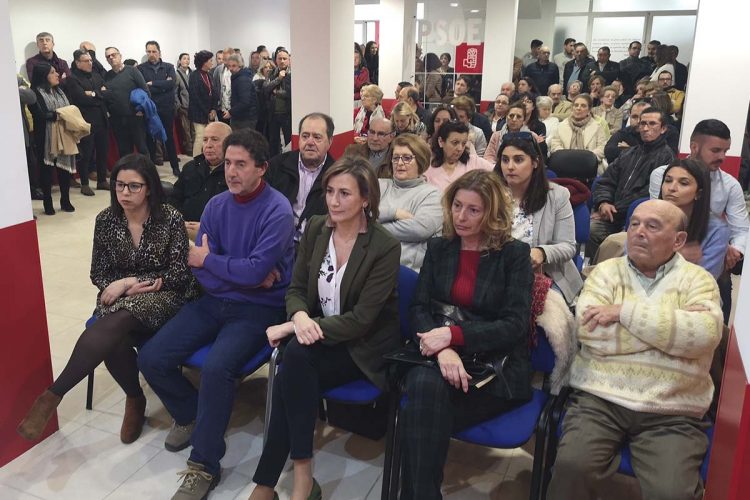 La ausencia del sector de Valdenebro en la asamblea del PSOE, donde se ha elegido la lista, evidencia la ruptura del partido