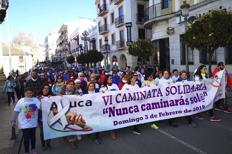 Cerca de 1.500 personas participan en la VI Marcha Solidaria contra el Cáncer organizada por Ayuca