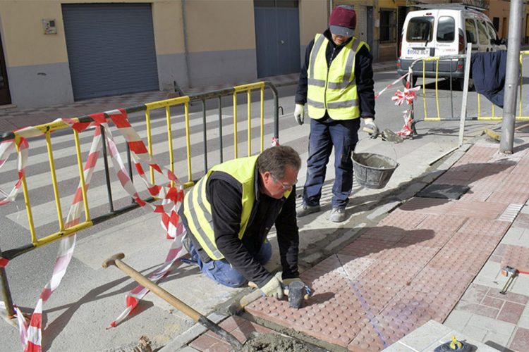 El Ayuntamiento contratará con el plan PFEA a un total de 110 desempleados con un presupuesto de 382.00 euros