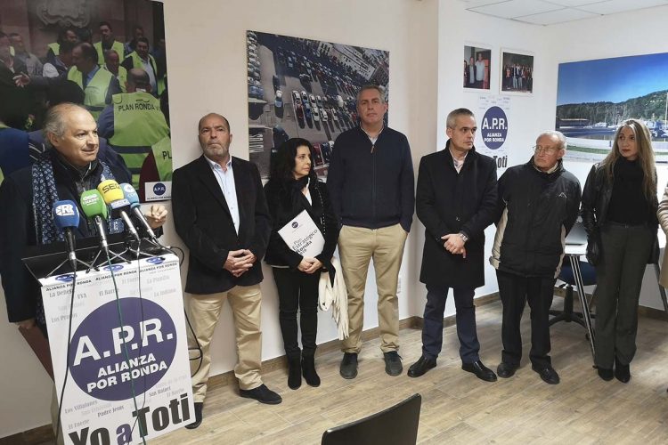 Alianza por Ronda presenta su lista para el 26M encabezada por Antonio Marín, al que siguen Josefa Valle, Ricardo Calle y Carlos Mirasol