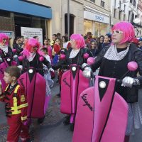 Un grupo de amigos disfrazados en el Carnaval rondeño.