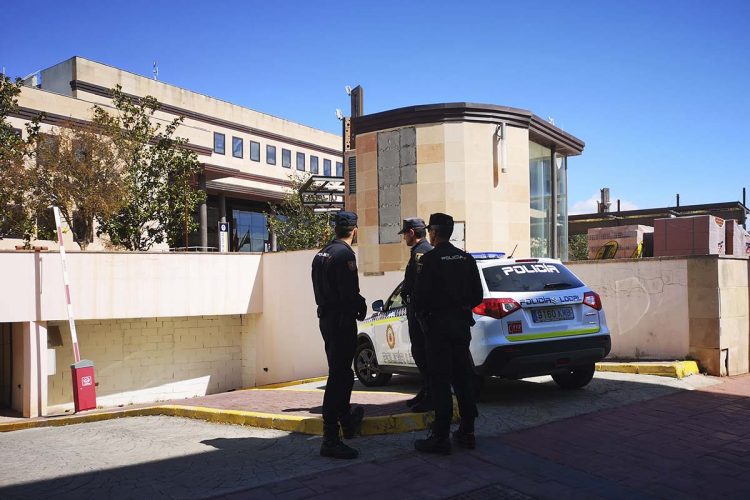 Detienen a un hombre en Ronda que llevaba 19 dosis de cocaína oculta en diferentes partes del cuerpo