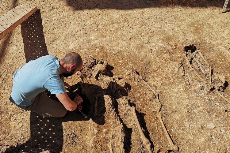 Localizan trece enterramientos de la época andalusí en un inmueble en obras del barrio de San Francisco