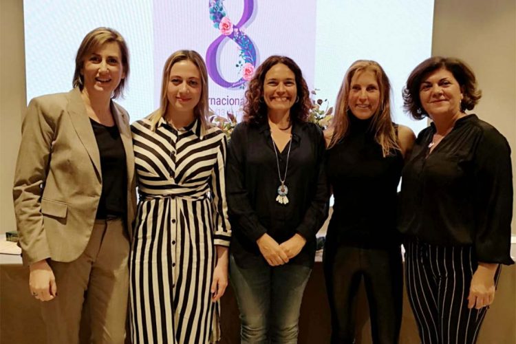 El PSOE entregó sus premios a la igualdad ‘María Matilde Shemm’ a Lina Gálvez, Auxi Jiménez y María Villalón