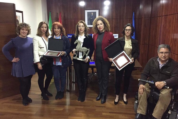 Picola Moda Infantil, el Centro Especial de Empleo y María Dúctor recibieron los premios de Igualdad de Apymer