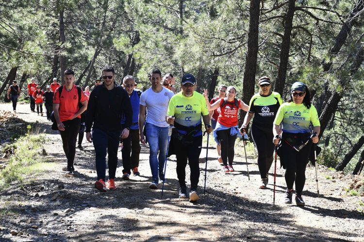 Más de cien personas participaron en el V Encuentro Senderista de Genalguacil