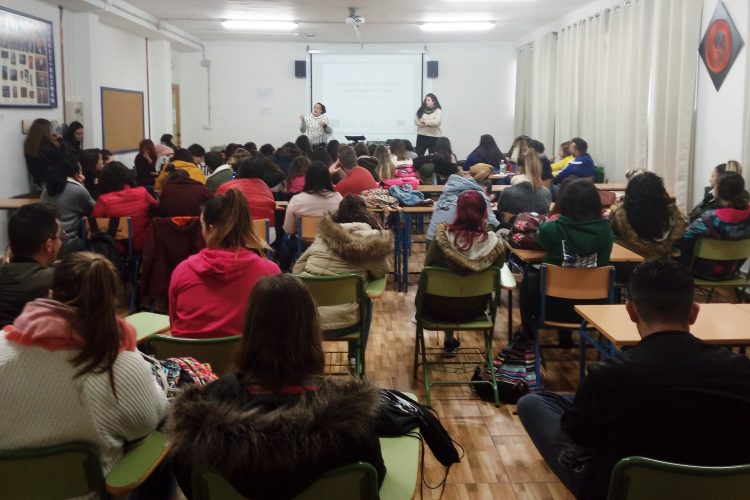Estudiantes del Instituto de Enseñanza Secundaria Pérez de Guzmán fomentan el turismo sostenible