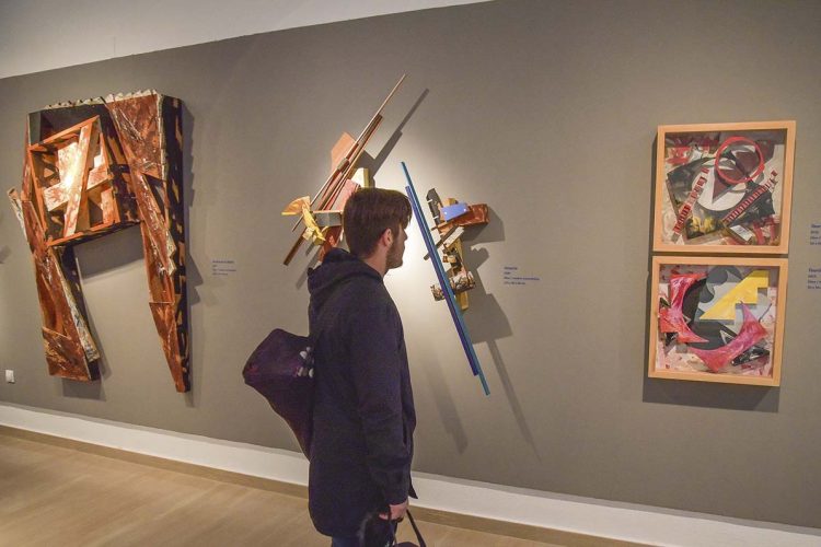 El Museo Unicaja Joaquín Peinado de Ronda acoge la exposición ‘La balsa de la Medusa’ de Paco Cabello