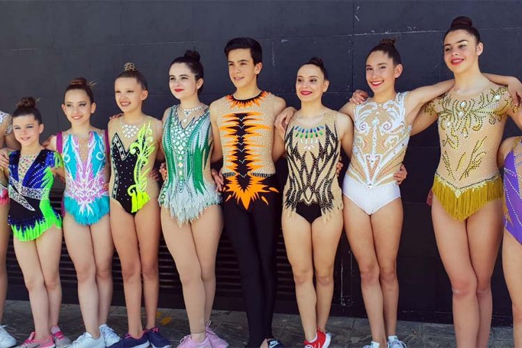 El Club de Gimnasia Rítmica AGRA vuelve cargado de medallas de las competiciones de Estepona y Alhendín