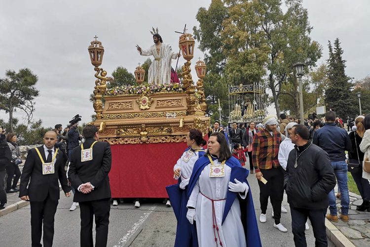 Traslado del Resucitado y de la Virgen de Loreto desde el Espíritu Santo hasta su Casa de Hermandad ante la imposibilidad de procesionar por amenaza de lluvia