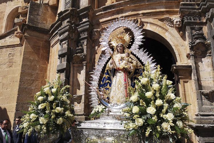 La curiosa Trilogía Mariana que envuelve a la Virgen de la Paz