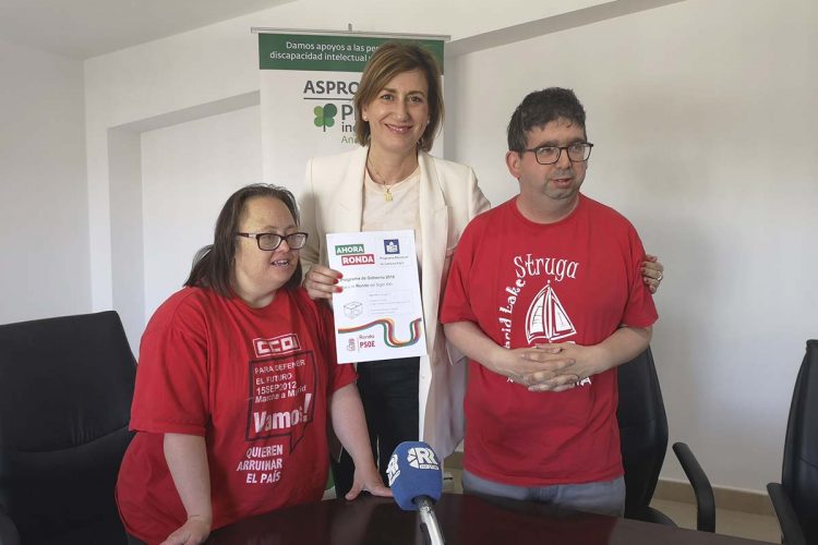 El PSOE quiere crear una concejalía específica para las personas con discapacidad