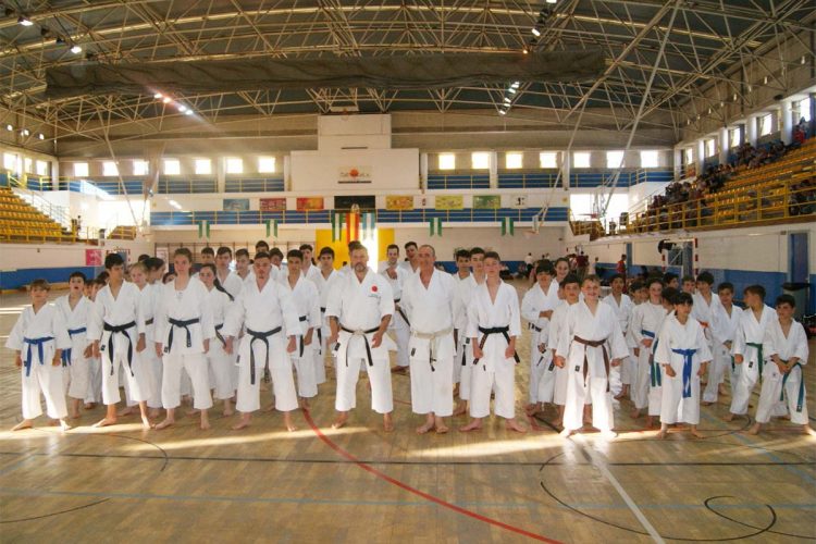 Los karatecas del Club Bushido lograron once medallas en el Trofeo Promesas de Málaga
