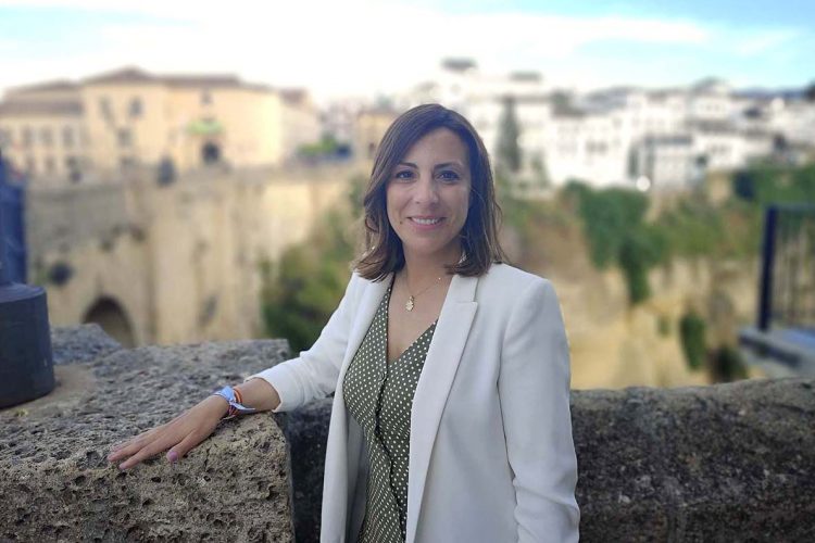 Maripaz Fernández, candidata a la Alcaldía por el PP: «Somos el único partido que garantiza el cambio en Ronda»