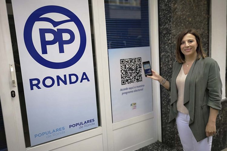 El PP presenta su programa electoral con 107 medidas para «mejorar la vida de los rondeños e impulsar la ciudad; la autovía es fundamental», afirma Fernández