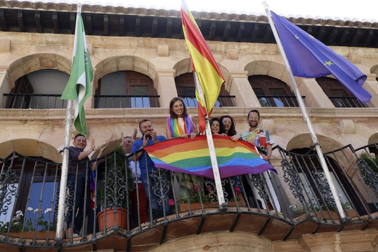 El Ayuntamiento de Ronda se adhiere a las reivindicaciones del colectivo LGBTIQ+ en el ‘Día del Orgullo’