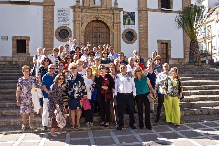 Los profesionales del Hospital Municipal de Santa Bárbara de Ronda vuelven a encontrarse treinta años después de su cierre