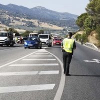 Cuatro personas resultan heridas, entre ellas un bebé, en un accidente en una de las entradas a Ronda