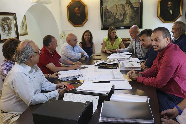 El Ayuntamiento retoma el proyecto de supresión del paso a nivel de El Fuerte y la construcción de la nueva estación de autobuses