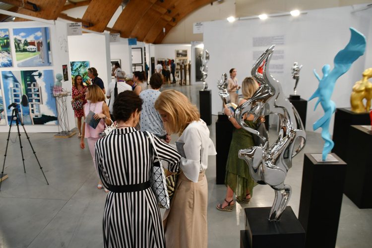 Genalguacil muestra los encantos de su ‘pueblo-museo’ en la feria internacional Art Marbella