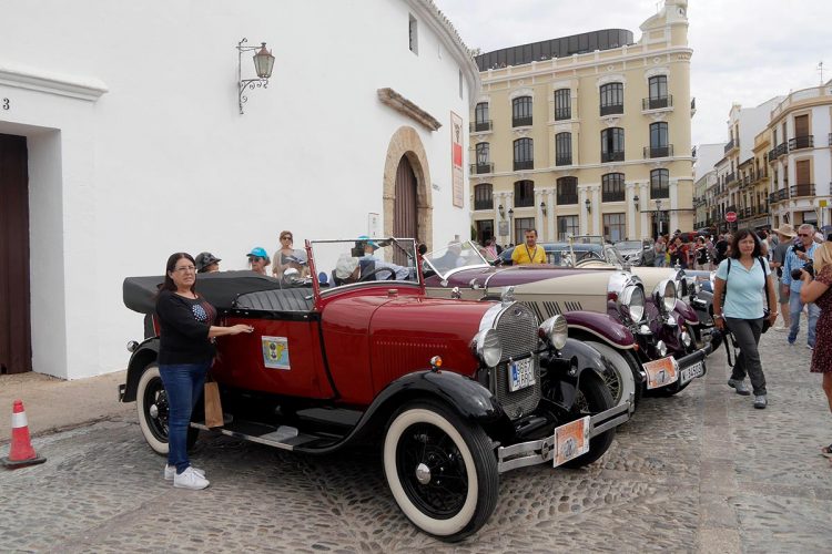 El rugido de los motores clásicos llega a Ronda