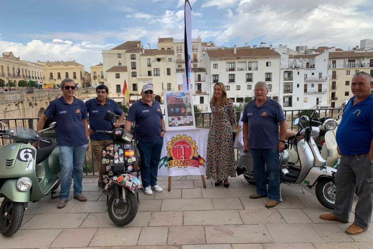 Presentan la V Reunión Motera de Vespas que se celebrará en Ronda