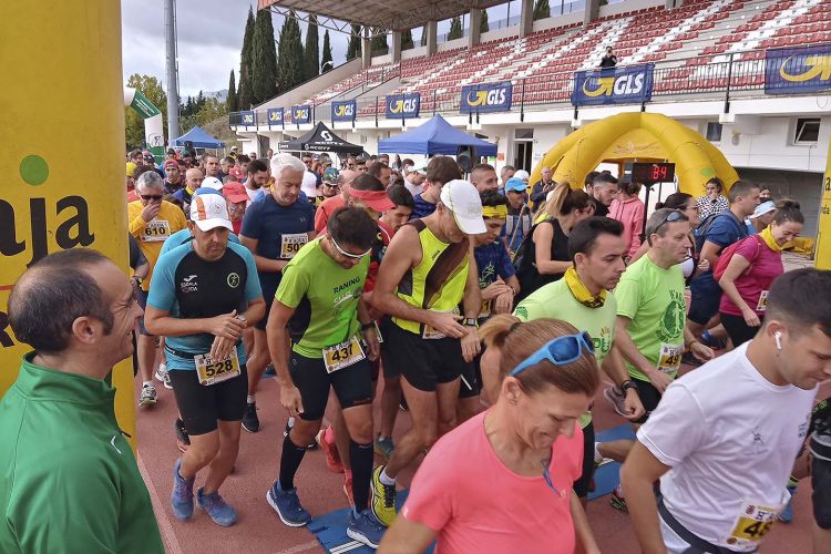 Cerca de 700 deportistas participan en la VIII edición de la carrera Homenaje a la Guardia Civil (HAGUA)