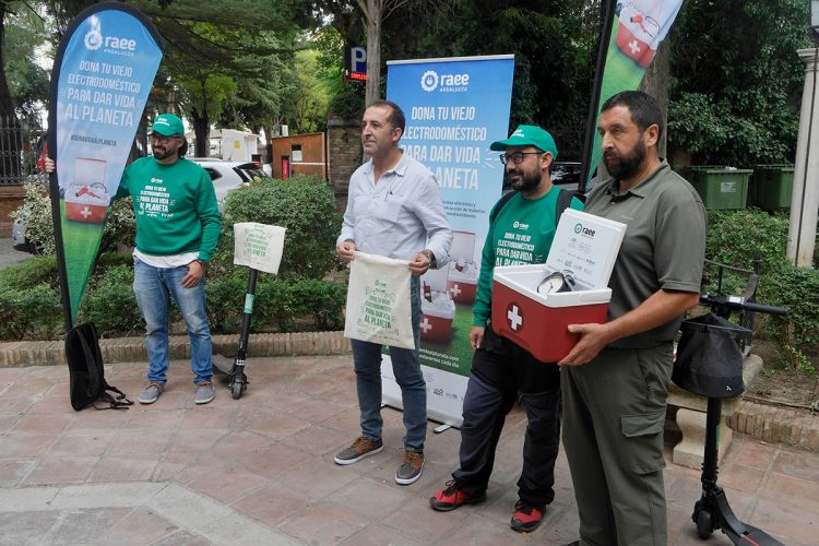 Una campaña busca concienciar sobre la importancia de reciclar los aparatos electrónicos