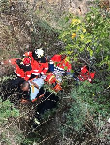 El accidentado estaba en una zona de difícil acceso.