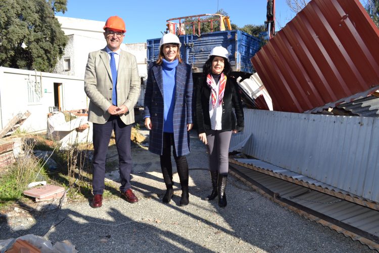 La Junta de Andalucía inicia las del futuro Hospital de Crónicos en las instalaciones del antiguo hospital