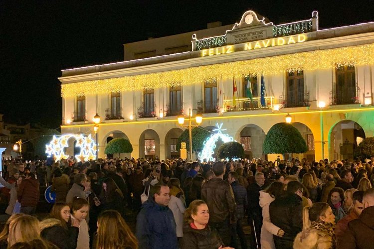 Arranca la Navidad en Ronda con el nombramiento de los Reyes Magos y el encendido del alumbrado