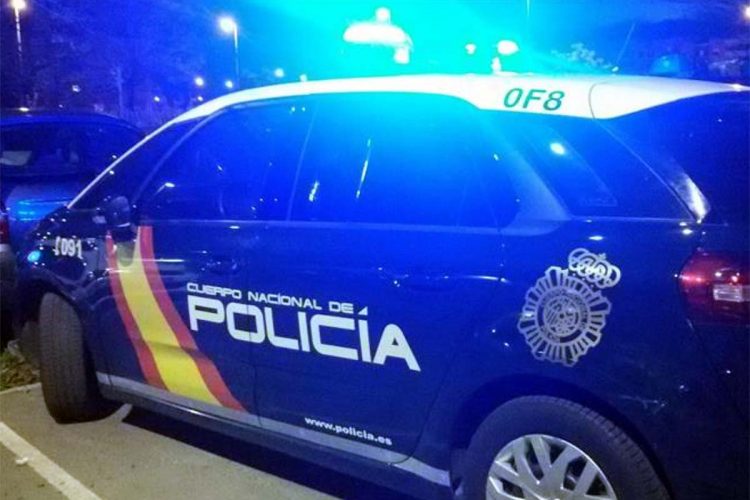 La Policía Nacional detiene en Ronda a tres miembros de una misma familia por amenazas con una escopeta