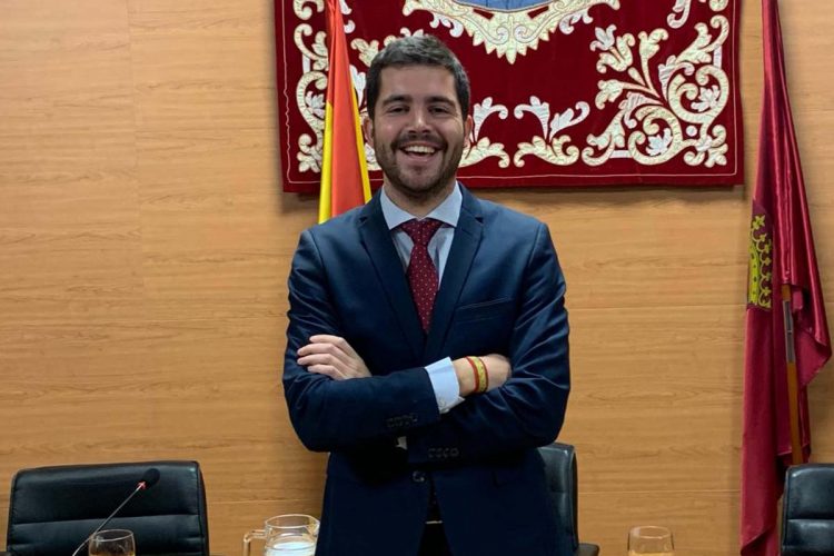 El joven político rondeño Ricardo Calle Fuentes es nombrado concejal del distrito madrileño de Chamartín