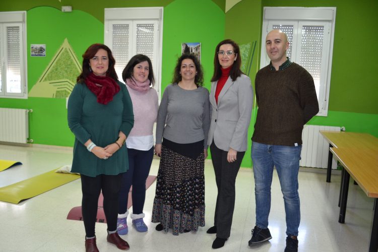 Desarrollan talleres del programa Eraci en la centro cívico de La Dehesa