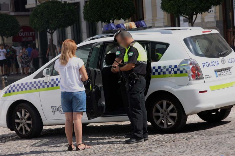 Detenido un vecino de 43 años de Ronda por tres delitos contra la seguridad vial