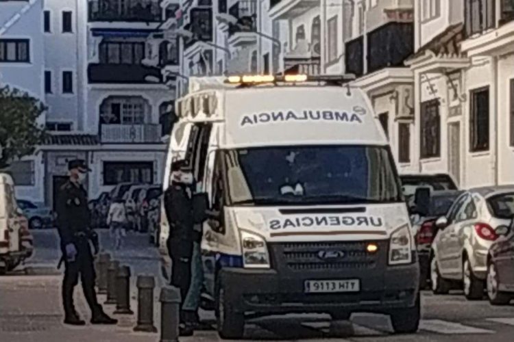 La familia aislada en el Hospital de la Serranía de Ronda no está infectada por el coronavirus y ya ha sido dada de alta