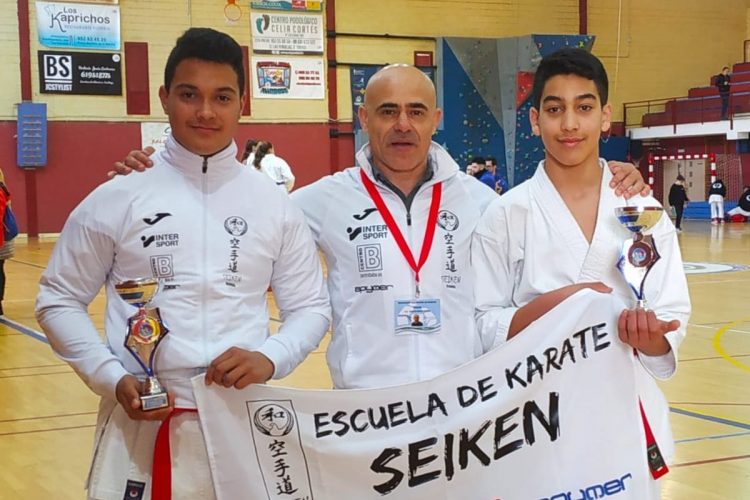 Dos karatecas de la Escuela Seiken logran medallas de bonce en la fase de la Liga Provincial disputada en Torrox