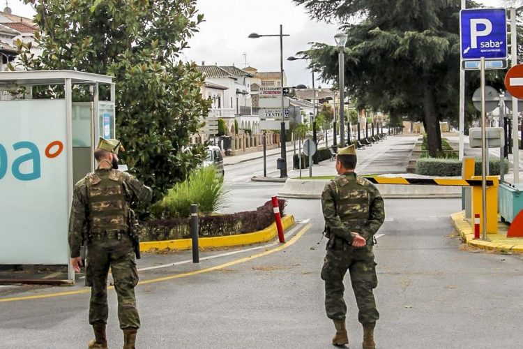 Efectivos de la Legión realizan patrullas de seguridad en edificios y zonas sensibles de Ronda