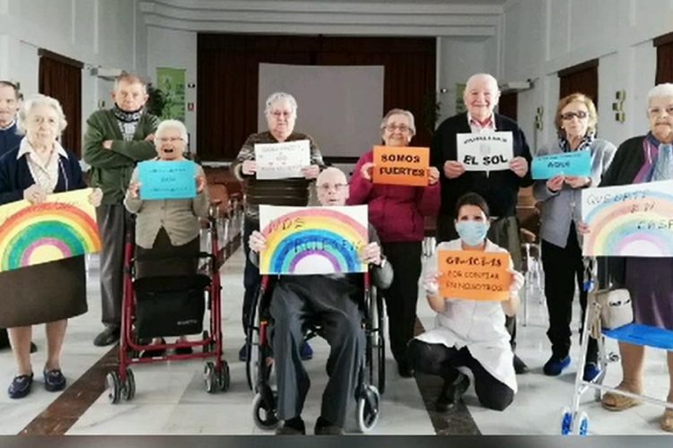 El hotel Amáre Beach de Marbella dona alimentos a la residencia de ancianos de las Hermanitas de los Pobres de Ronda